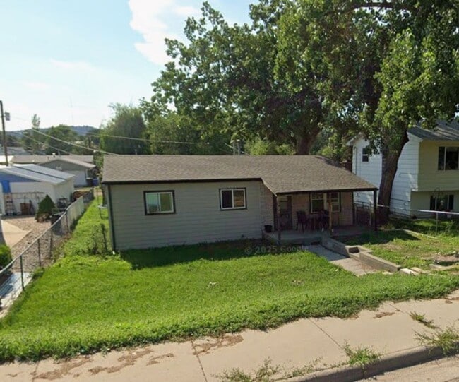 Building Photo - 3 Bed, 1 Bath Home for rent. One level living!