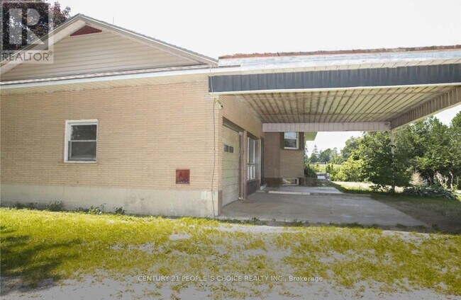 Photo - 1086 Lakeshore Rd