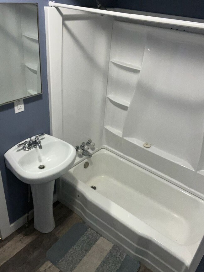 143 N Grant Apartment For Rent in Kittanning, PA