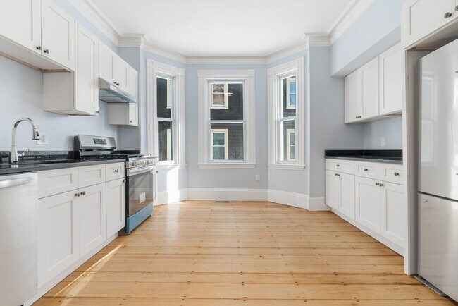 Photo - 106 Paul Gore St Unit 1