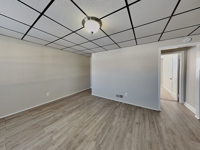 Photo - 1917 Searles Rd