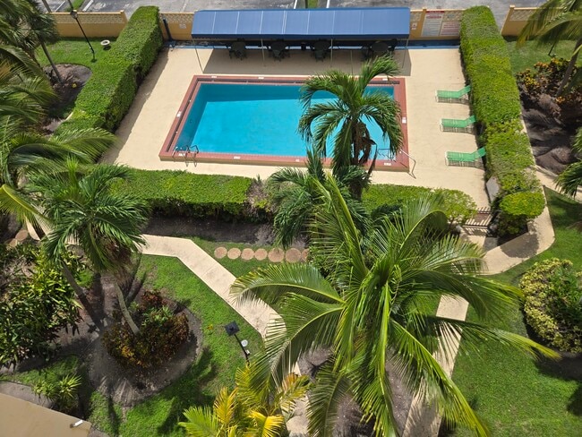 Photo - 2935 NE 163rd St Unit 2G