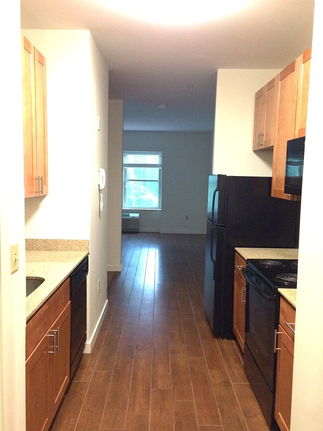 Photo - Cascade Boulevard