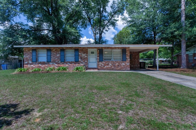 Building Photo - Newly Renovated 3/1.5 Home in East Columbus