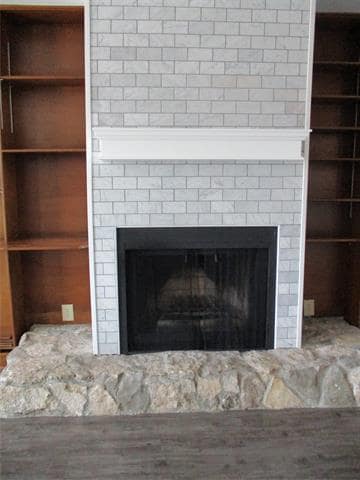 Photo - 406 N Carrier Pkwy Unit 200