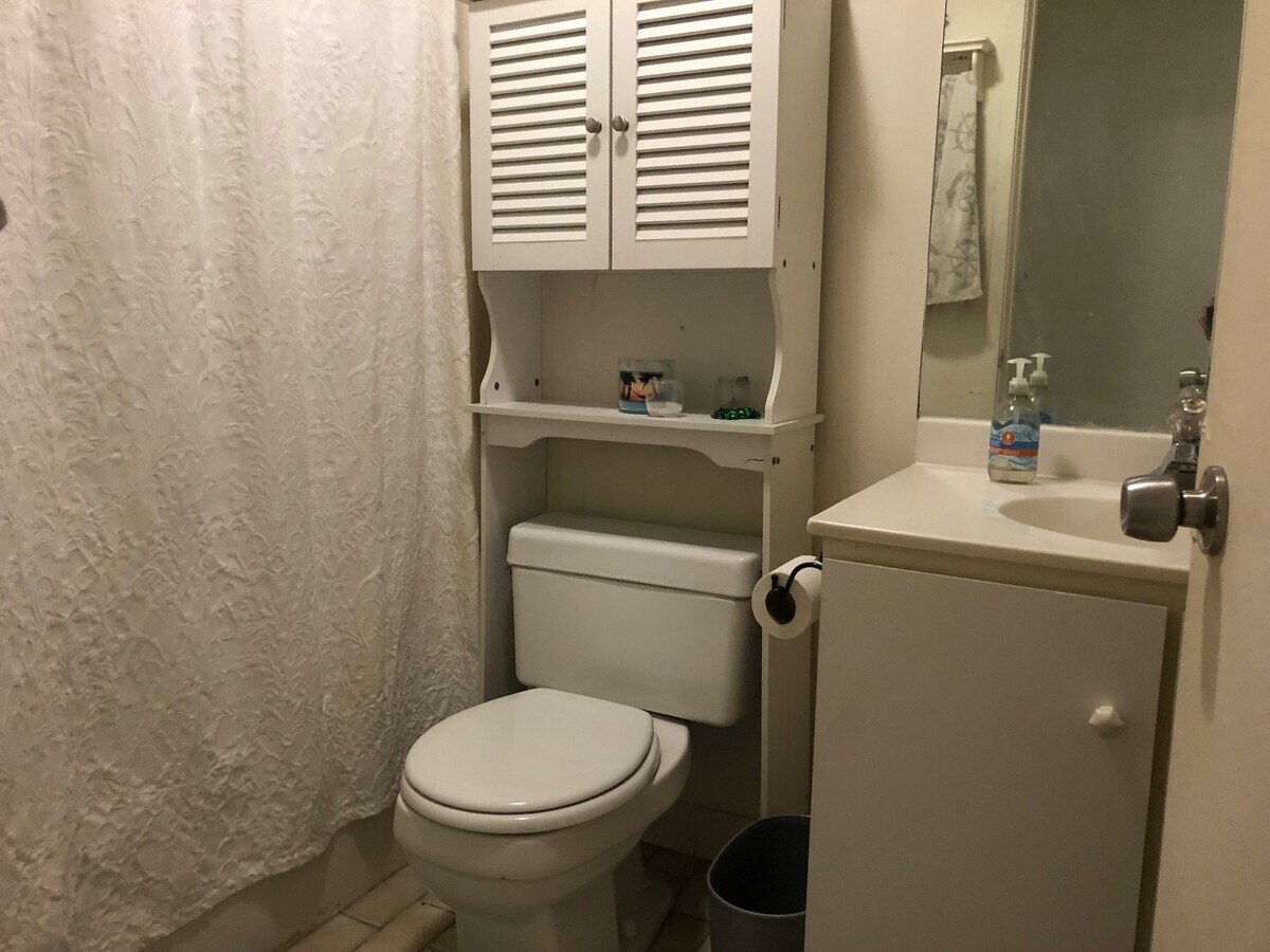 Photo - 102 Gainsborough St Unidad 105