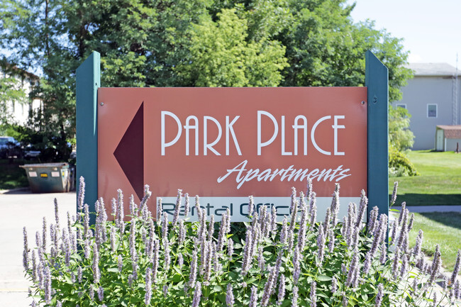 Park Place Apts | University of Iowa | Off-Campus Housing Search