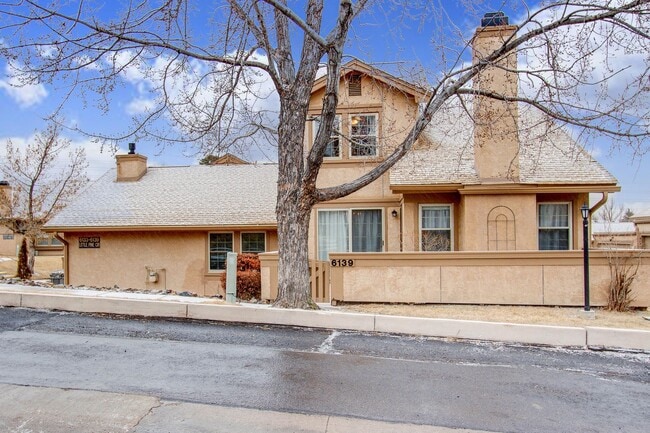 Building Photo - Impeccably Maintained End Unit Townhome with 2-Car Garage: Effortless Comfort & Convenience Await!