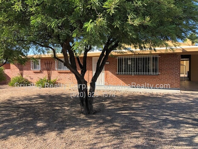 Building Photo - 1415 E Lester St Unit 01