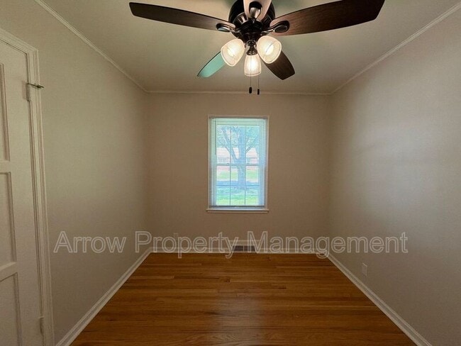 Photo - 3757 A St