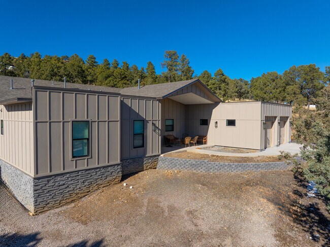 Photo - 113 Coker Ln