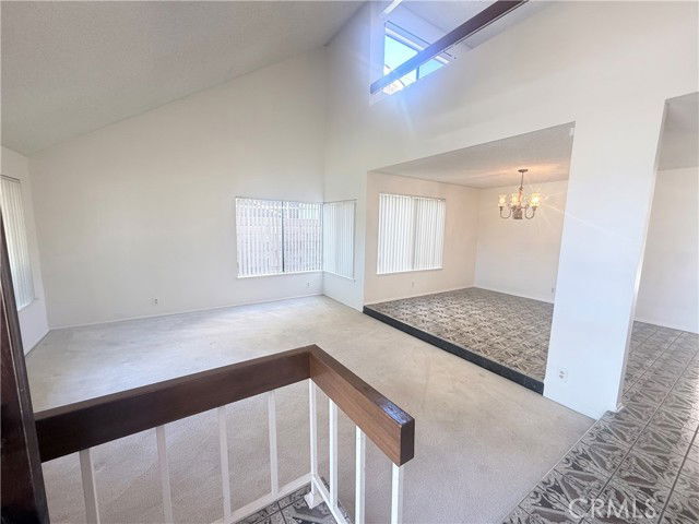 Photo - 46 Christamon S