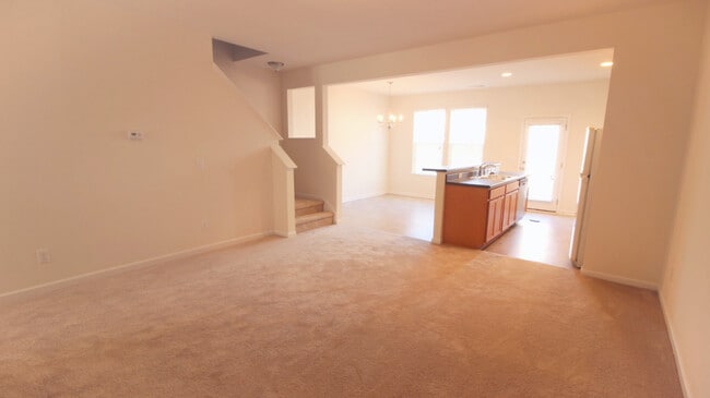 Photo - Beautiful and Bright 3 bedroom 2.5 bath Townhouse in Brightleaf with a Garage!!