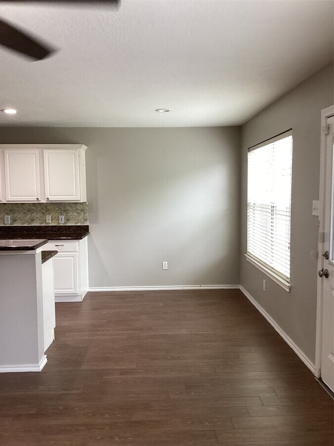Photo - 46 Wineberry Pl