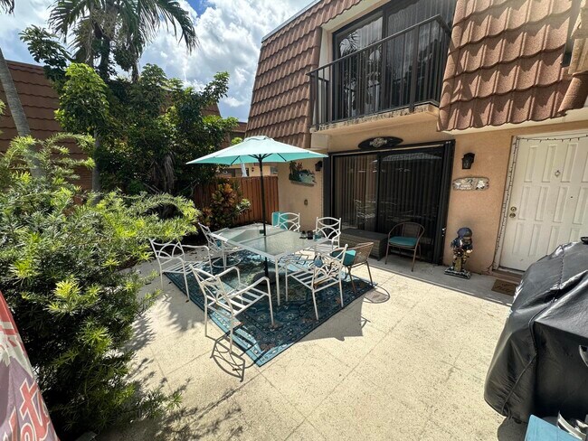 Photo - 246 Charter Way