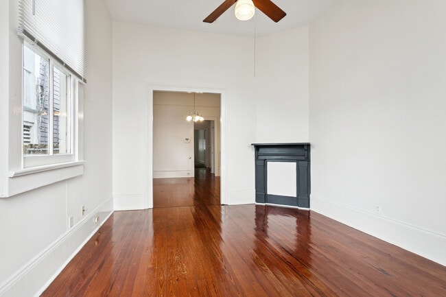 Photo - 1535 Dublin St