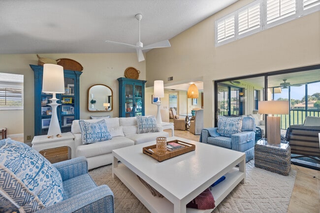 Photo - 16914 Waterbend Dr Unit 270