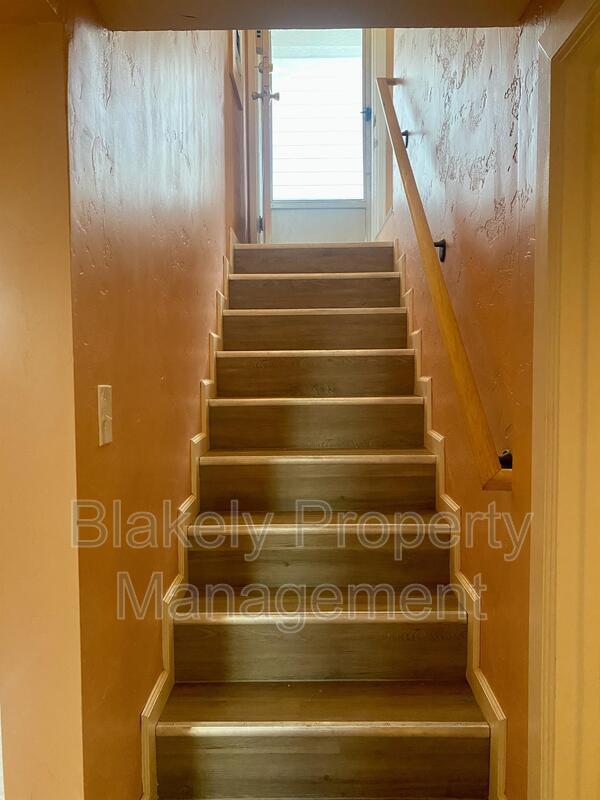 116 Fern St