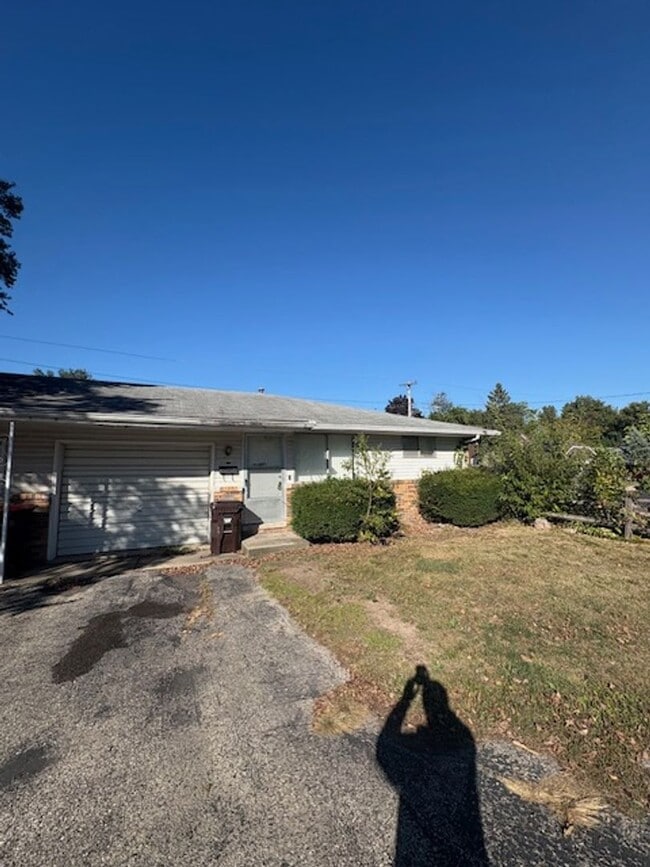 Building Photo - 2522 W Newman Pkwy Unit #A