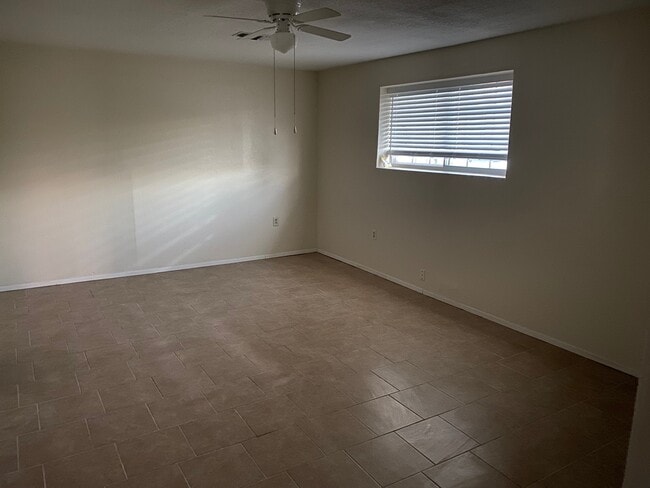 Building Photo - 6429 FM 2218 Rd Unit B