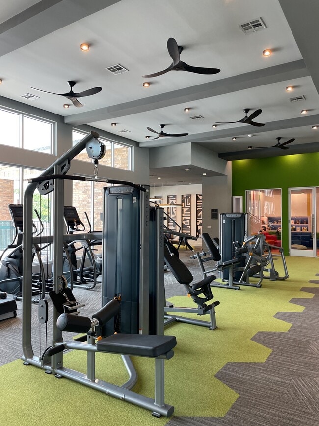 Pavilion at The Groves Apartments Humble, TX