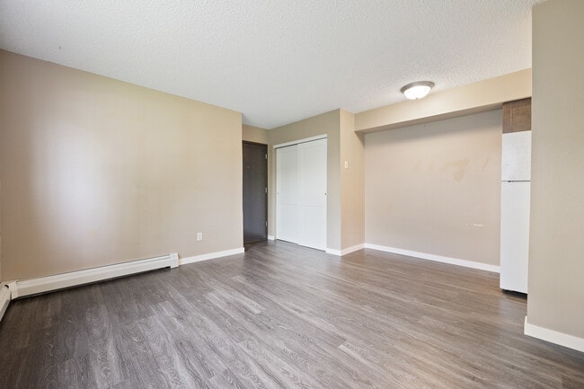 Photo - 612 S Van Buren St Unit 3, 5, 6, 9, 10, 11