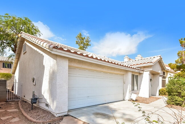 Photo - 1707 Black Hills Way