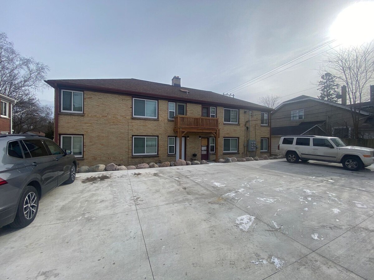 Photo - 2727 N 76th St Unit 2727-3