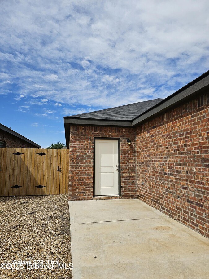Photo - 5707 Kemper St Townhome