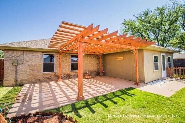 Photo - 5741 Duke St