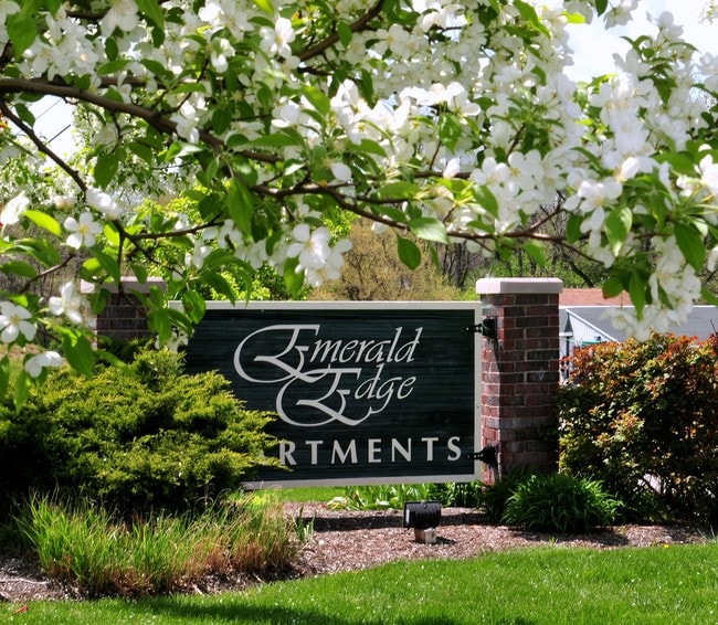 EMERALD EDGE APARTMENTS - EMERALD EDGE APARTMENTS