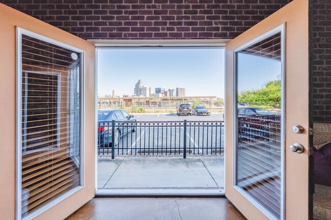 Building Photo - CityView Rental