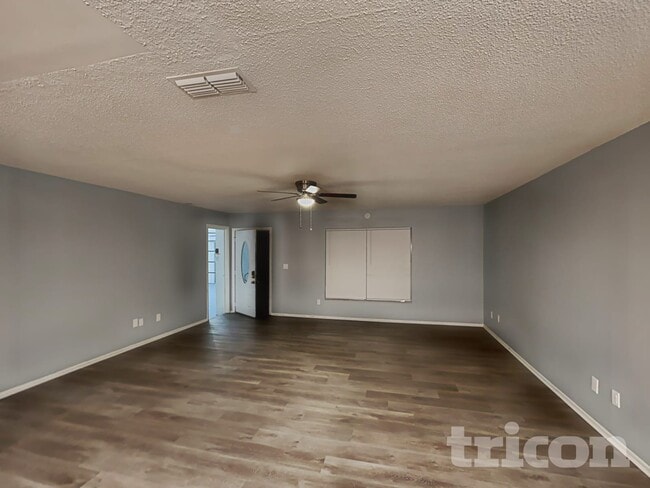 Photo - 1913 Hudson Ct