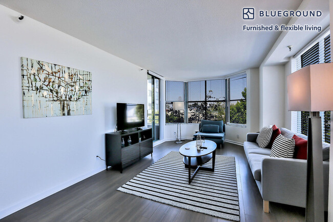 Photo - 2 Townsend St Unidad FL6-ID1656