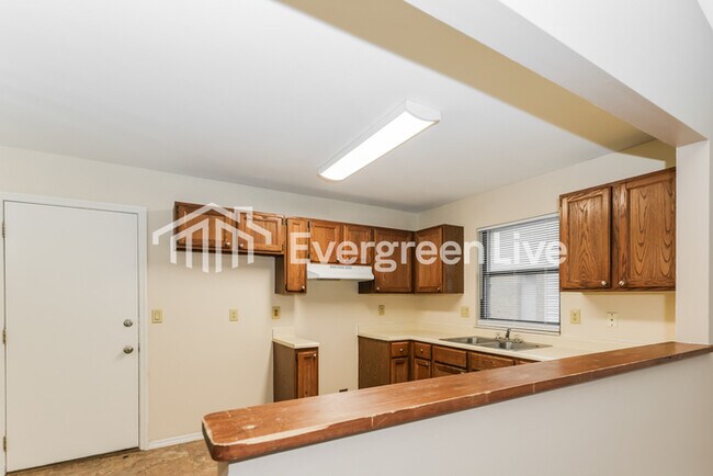 Photo - 6554 Shull Rd