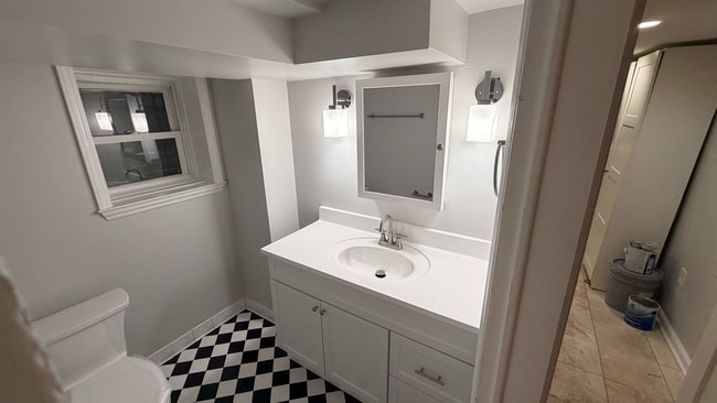 Photo - 1342 Park Rd NW Unit B