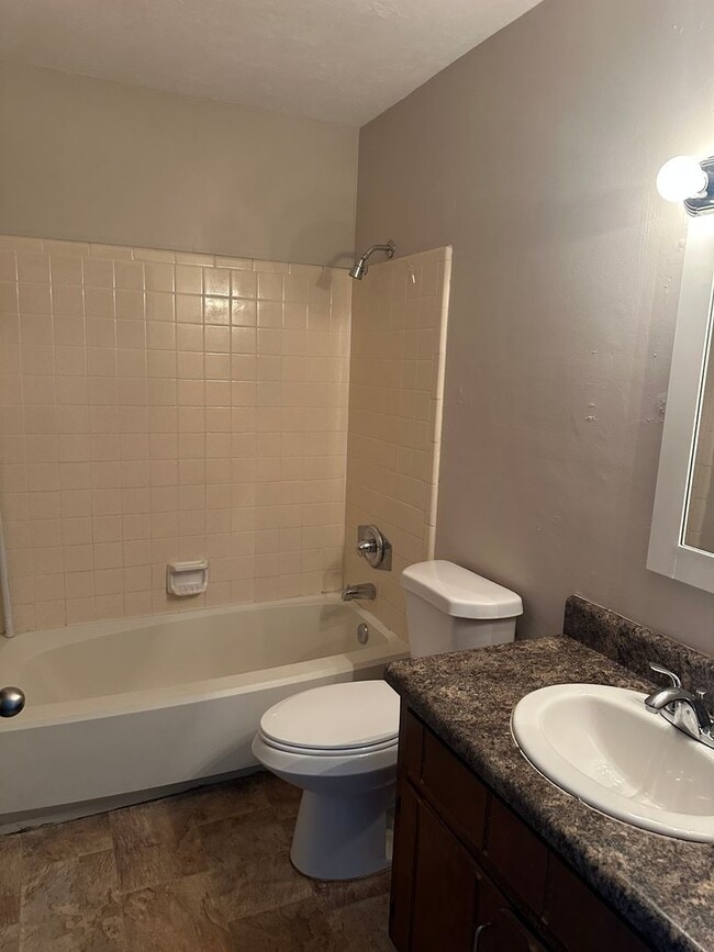 Photo - 1640 Willow Bend Way