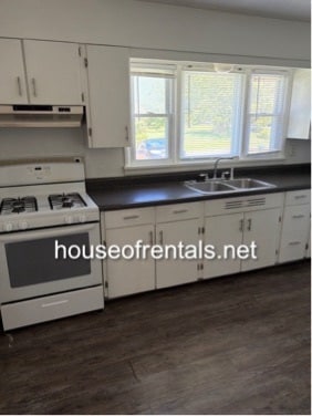 Photo - 107 E Vermont St