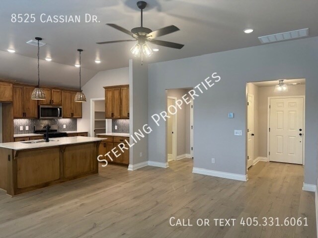 Photo - 8525 Cassian Dr