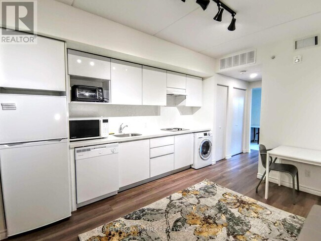 Photo - 268 Lester St Unité 202