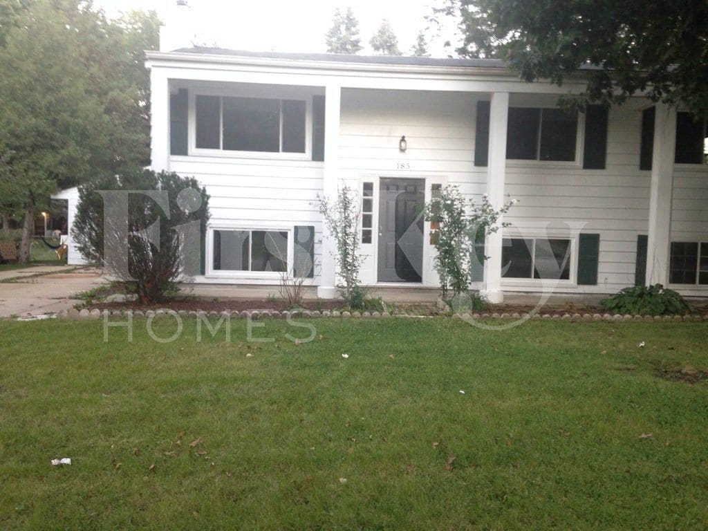 Photo - 185 Pauline Dr
