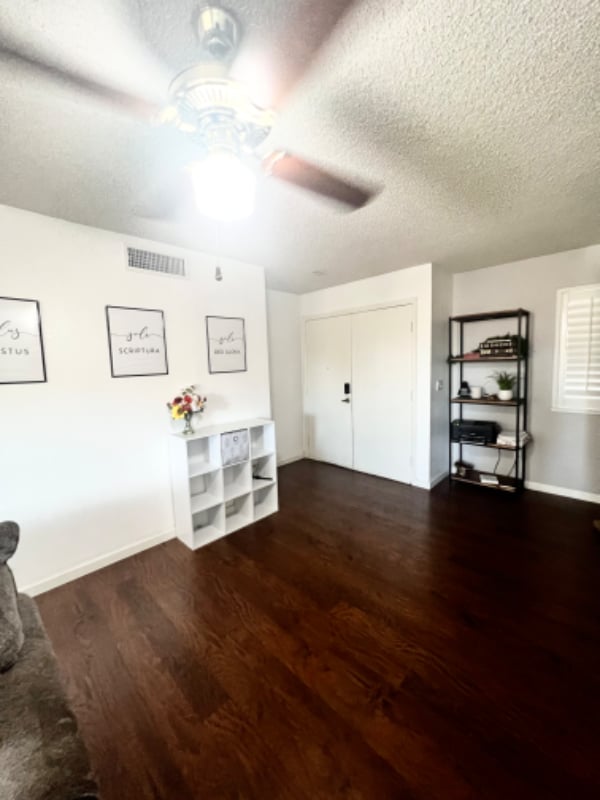 Photo - 5840 W Winchcomb Dr