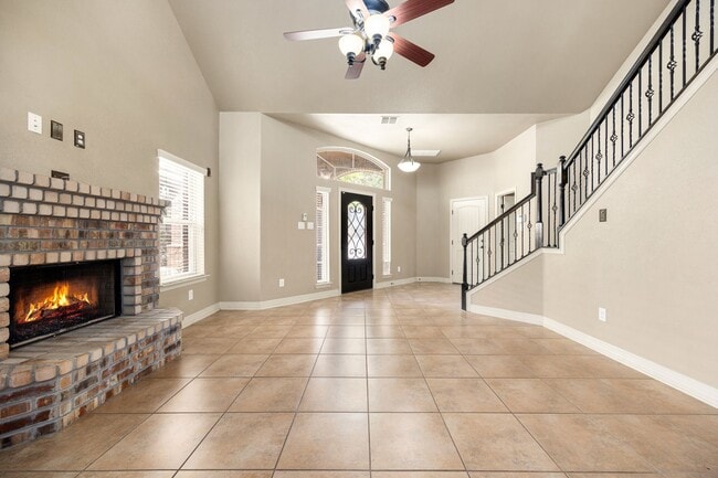 Building Photo - 12422 Old Stillwater