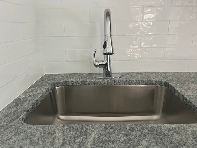 Photo - 63 Churchill St