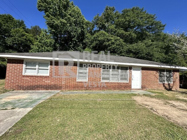 Building Photo - 4085 Southview Dr