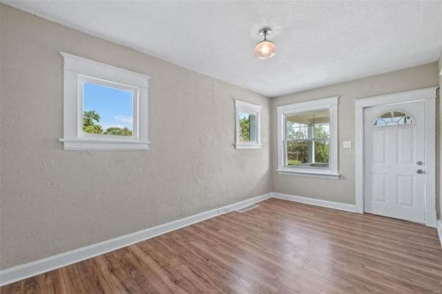 Building Photo - 3316 Caroline St