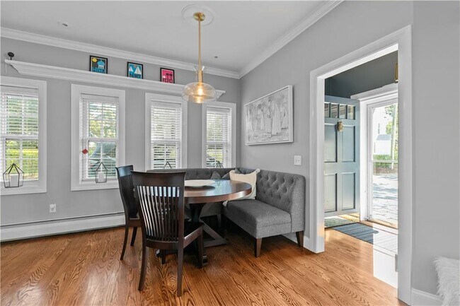 Photo - 34 Catherine St