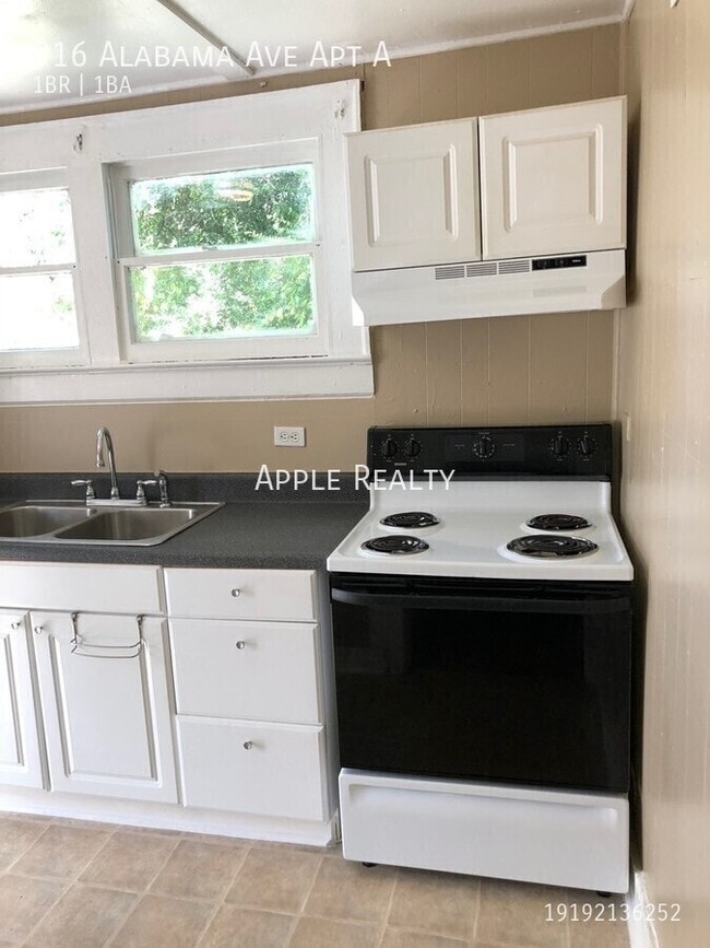 Photo - 916 Alabama Ave