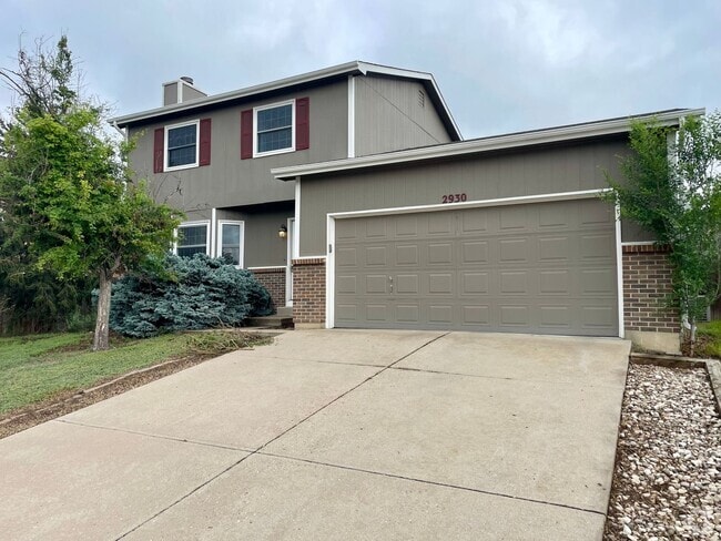 Building Photo - Charming 3-Bed Home Near CSU with Spacious...