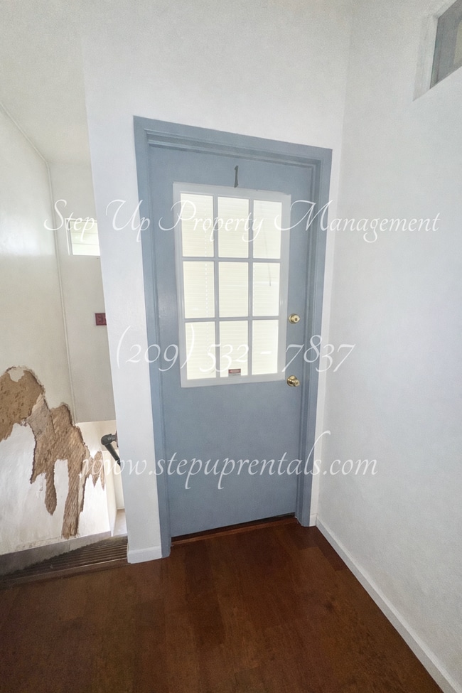 Photo - 69 S Washington St Unit 1